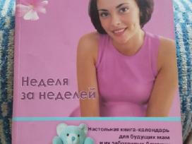 Knyga būsimoms mamoms
