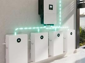 Saulės elektrinė su energijos kaupikliu
