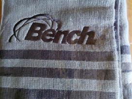 Vyr.šalis , Bench,