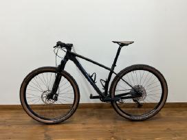 Scott scale 925 M size carbon