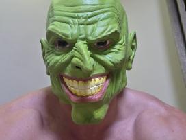 Veido kaukes naujos