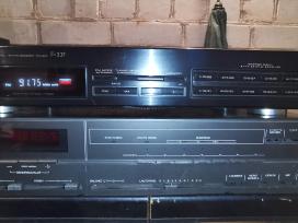 Pioneer F-227 tuner