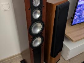 Elac 518 kolonėlės