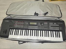 Yamaha moxf6 kaip naujas