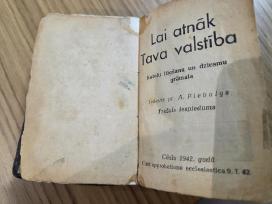 Religinė knyga latvių kalba