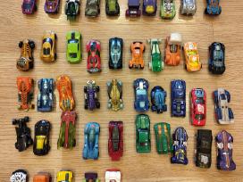 Hot Wheels mašinytės