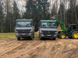 Savivarčio 6x6 paslaugos. Smelis, skalda, žvyras.