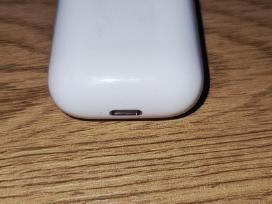 Ausiniu stotele airpod