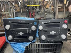 Subaru outback 2008 facelift magnetolos ir stiklas