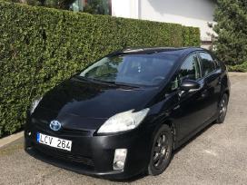 Toyota Prius, sedanas