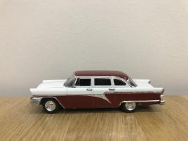 Gaz 13 "Čaika"