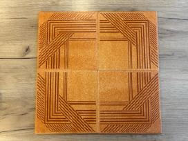 Vintažinės Čekoslovakiškos grindų plytelės 20x20cm