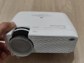 Projektorius D40