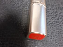 L oreal 377 raudonas lupdazis
