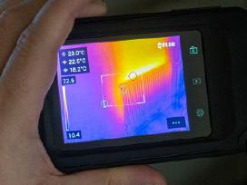 Perku Flir termovizorių / termovizinę kamerą