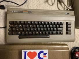 Commodore C64 vintažinis kompiuteris