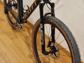 Scott scale karboninis RC team 2025 m
