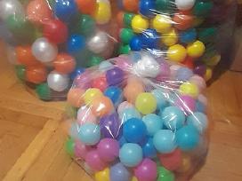 Plastikiniai kamuoliukai baseinams