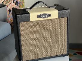 Cort Cm15r 15 W gitaros stiprintuvas