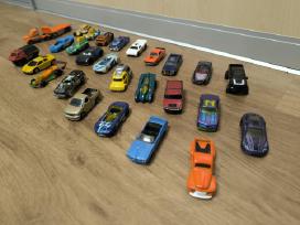 Hot wheels masineles
