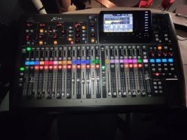 Behringer X32