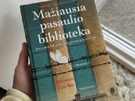 Mažiausia pasaulio biblioteka Antonio Iturbe