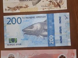 54 Banknotų kolekcija žuvų tematika.