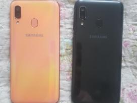 Samsung a 10 a 40 dalim