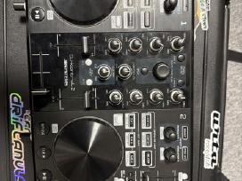 Dj pultas( parduodu skubiai)