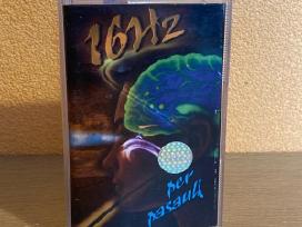 Kasetė 16hz - Per pasaulį
