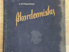 P. Četkauskas – „akordeonistas“
