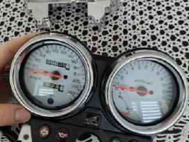 Honda Cb600f Hornet 2001 spidometras