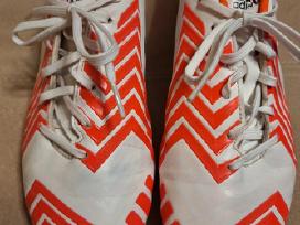 Adidas firmos futbolo batai