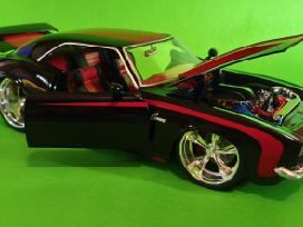 Bigtime Muscle Chevy Camaro 1968 1/18