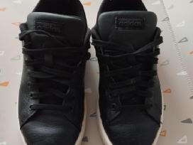 Adidas kedai