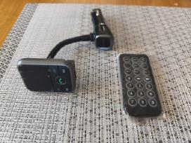 Automobilinis usb grotuvas ir telefono pakrovėjas