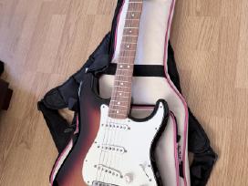 Fender Stratocaster, Pau Ferro Fingerboard