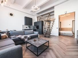 Parduodamas Naujai įrengtas loftas su antresole