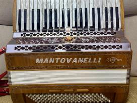 Itališkas 120 bosų akordeonas Mantovanelli