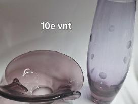 Ankstesnių laikų storo stiklo vazos