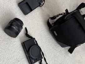 Parduodu Canon EOS M200 + 15–45mm komplektą (su kr