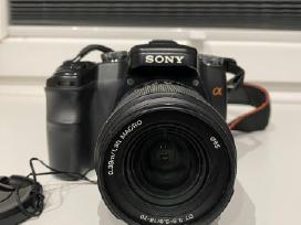 Sony Alpha 100 Dslr fotoaparatas + objektyvas + pr