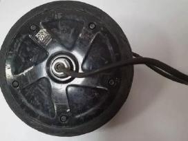 Paspirtuko elektrinis variklis Ninebot Es4 350w no