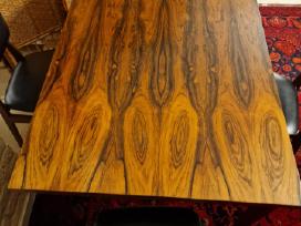 Prabangus mid century palisandro valgomojo stalas