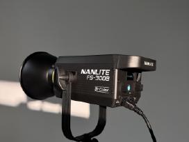 Nanlite FS-300b LED Bi-color Monolight