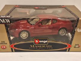 Maserati 3200 GT (1998) 1:18 mastelio modeliukas