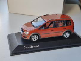 1:43 VW cross touran