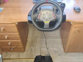 Parduodu žaidimų vairą Logitech momo Reising.
