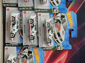 Audi Diecast ir kiti modeliukai.