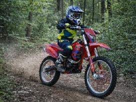 Krosinis motociklas 300cc 21"/18" Lizzard